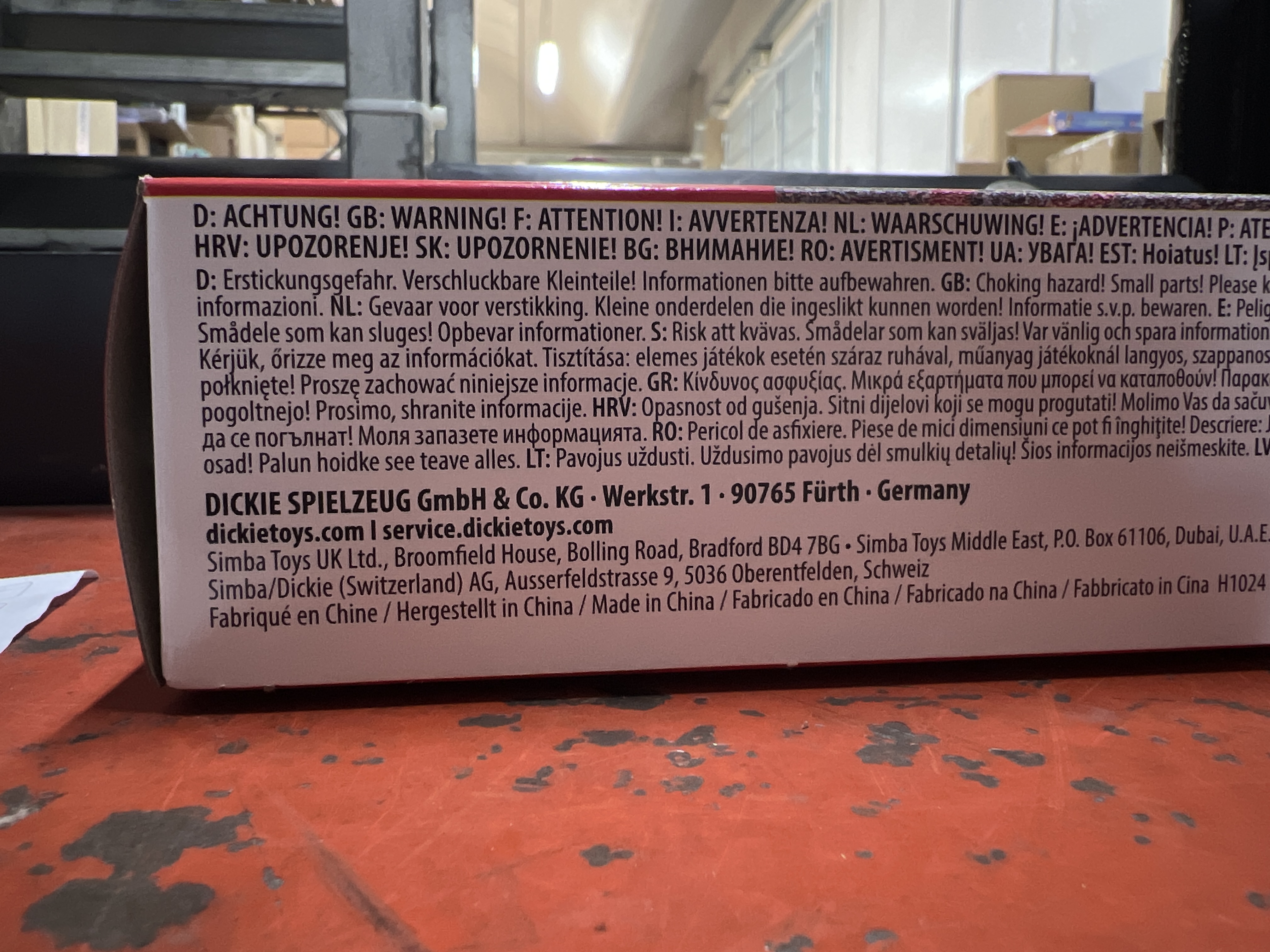 Dickie 203746006 - Camion Bisarca Con Auto Inclusa, 38 Cm, Movimento A Frizione, Rimorchio Rimovibile, Giocattolo Per Bambini